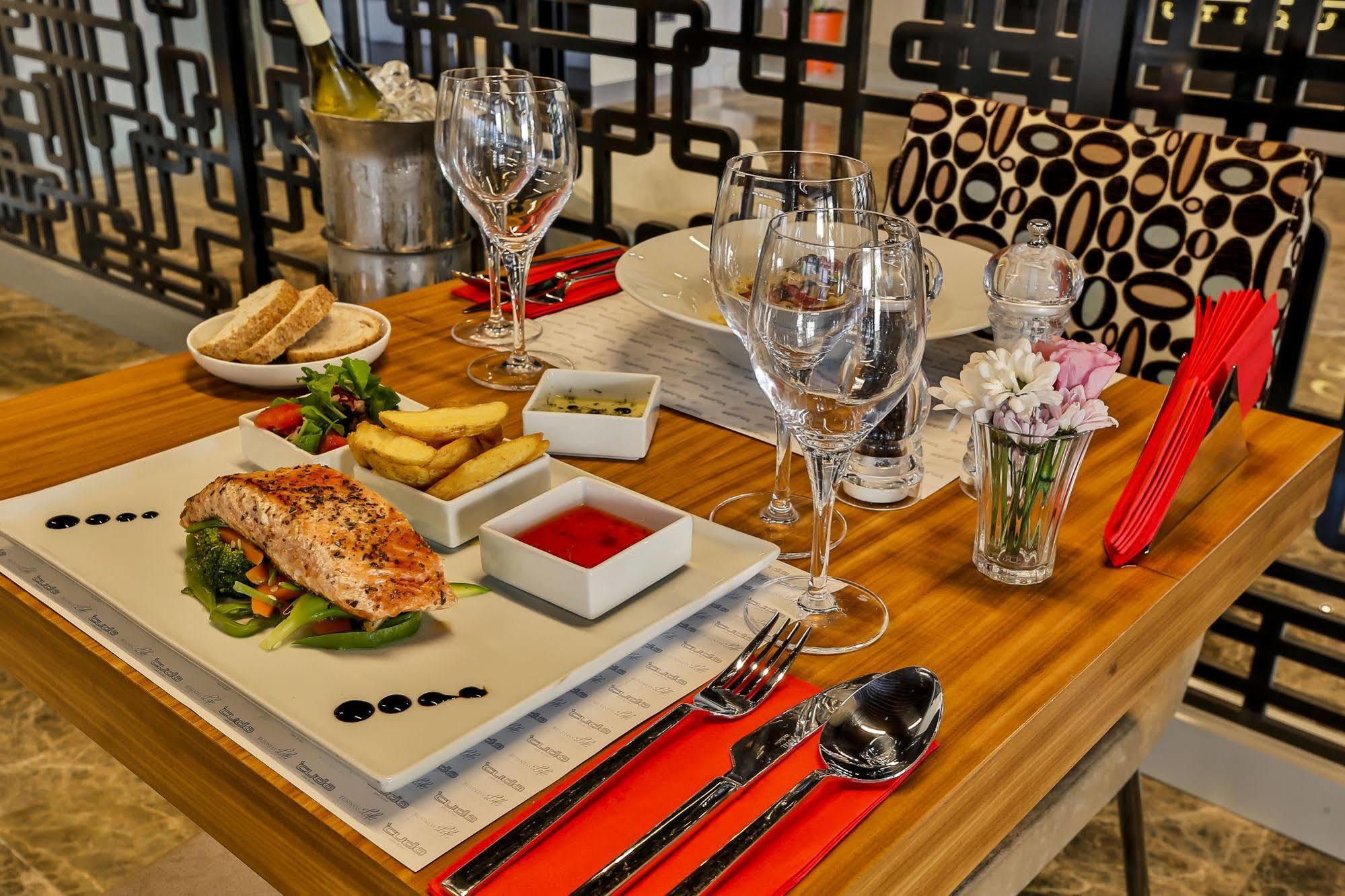 Business Life Hotel Stambuł Zewnętrze zdjęcie